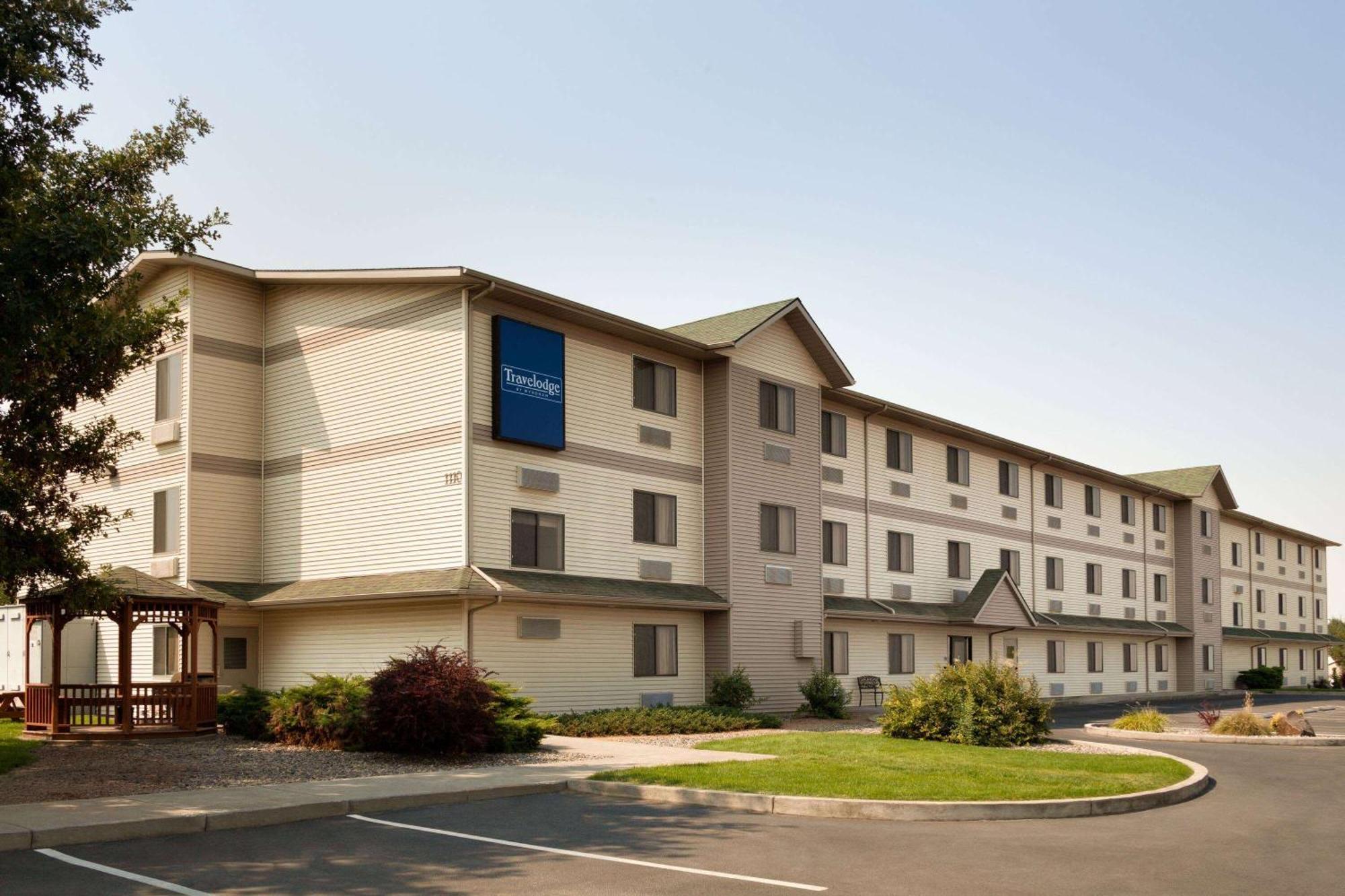 Travelodge By Wyndham Hermiston Exterior photo
